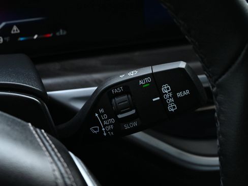 Used 2026 BMW X5 xDrive40i w/ Premium Package image 34