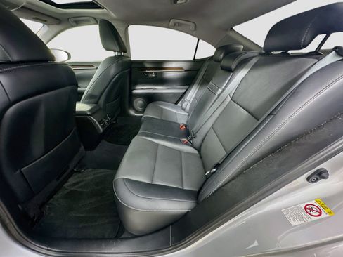 Used 2018 Lexus ES 350 w/ Premier Package FWD image 30