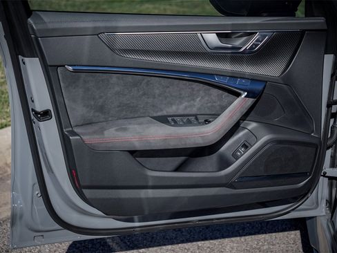 Used 2025 Audi RS 6 performance image 20