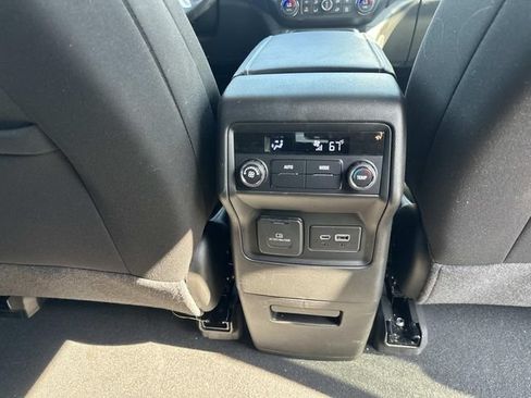 Used 2023 GMC Acadia SLE w/ Driver Convenience Package AWD/4WD image 15
