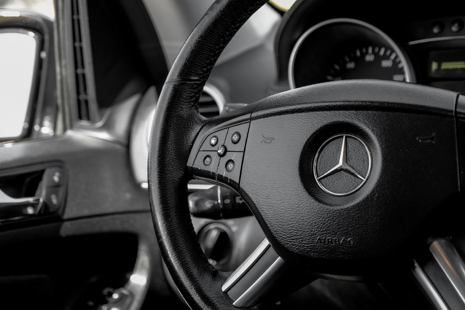 Used 2008 Mercedes-Benz GL 550 4MATIC image 19