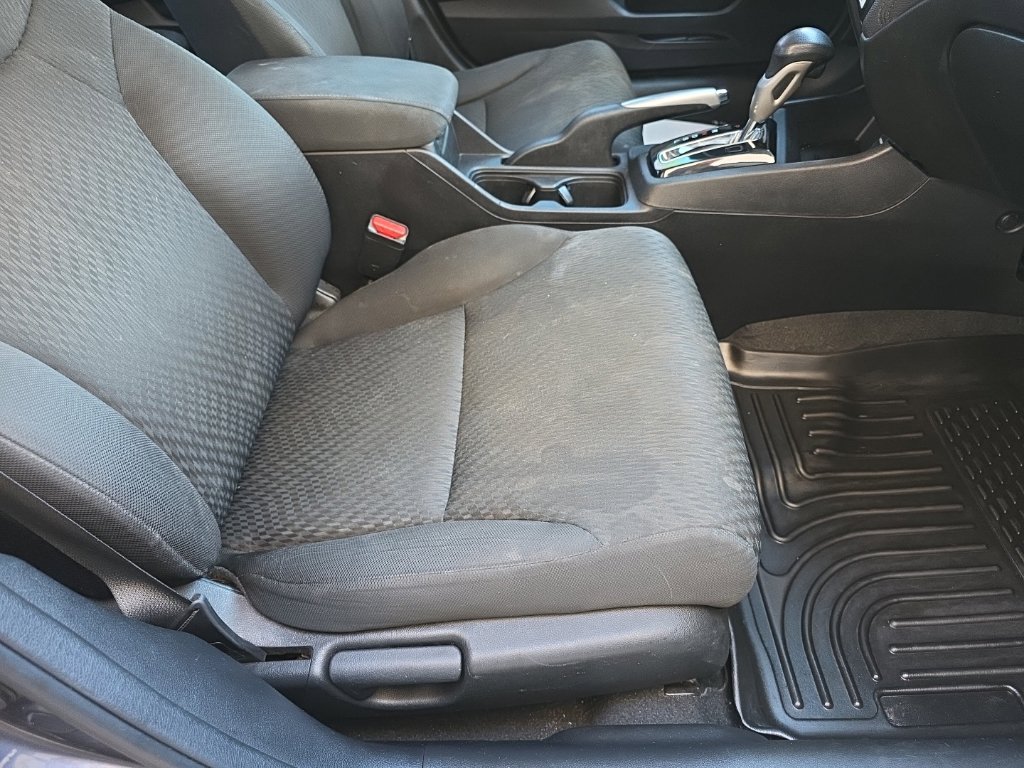 Used 2015 Honda Civic SE image 22