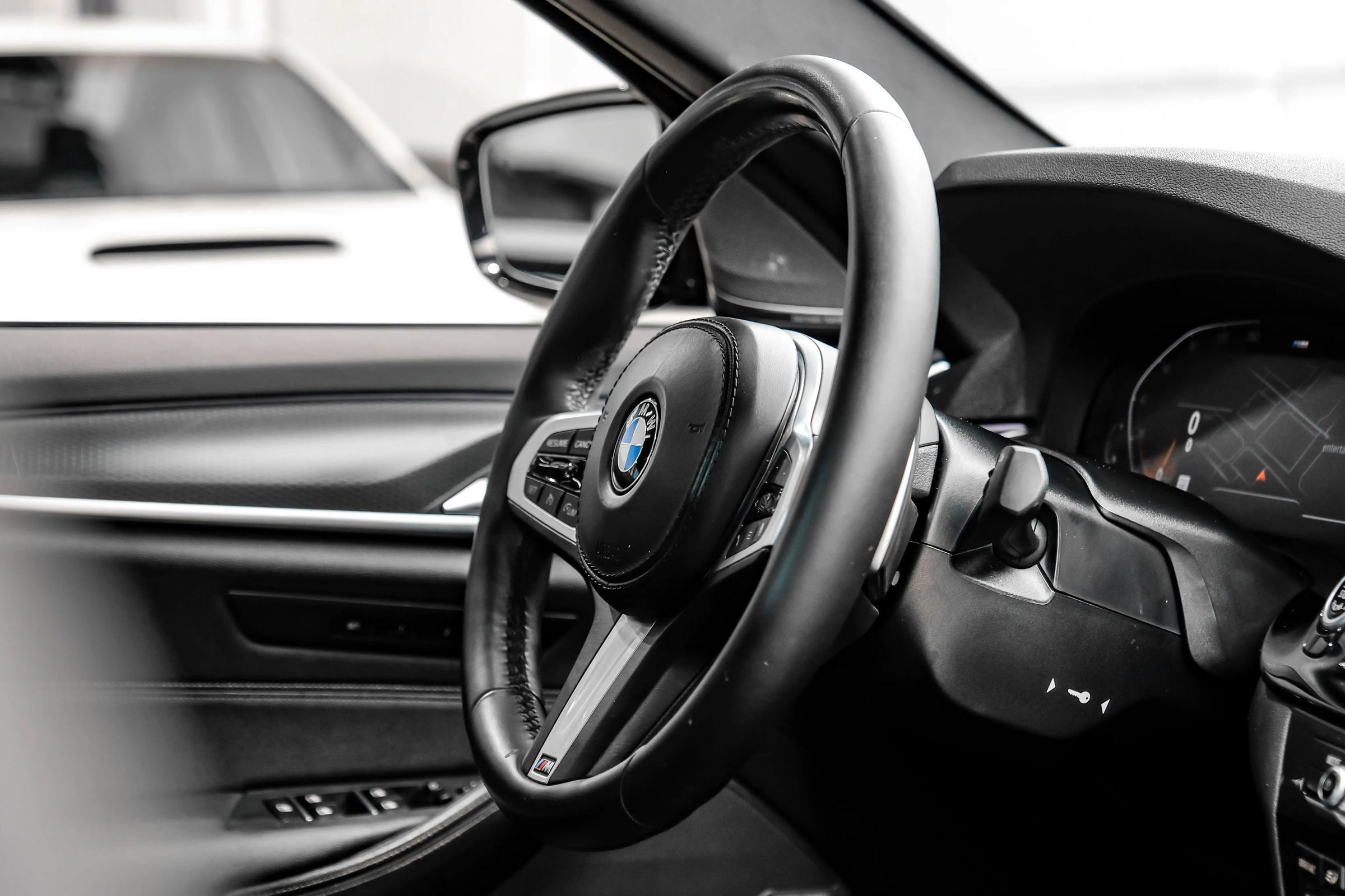 Used 2021 BMW 540i w/ M Sport Package RWD image 16