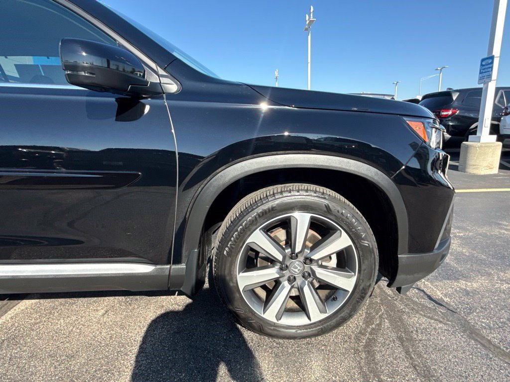 Used 2025 Honda Pilot Elite image 14