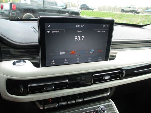 Used 2022 Lincoln Aviator Black Label w/ Dynamic Handling Package image 30