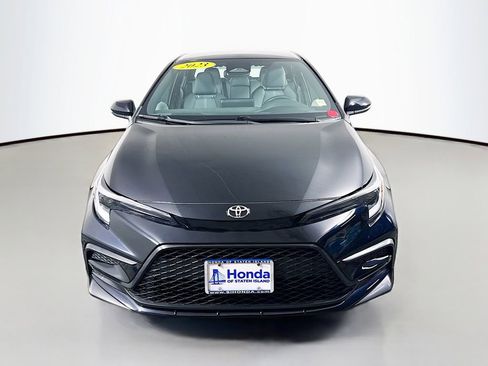 Used 2023 Toyota Corolla SE w/ Carpet Mat Package (TMS) FWD image 2
