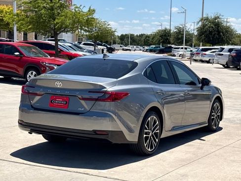 Used 2026 Toyota Camry XLE FWD image 4