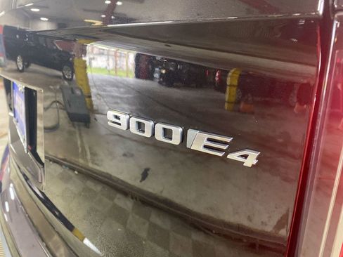 New 2026 Cadillac Vistiq Sport w/ LPO, Floor Liner Package image 33