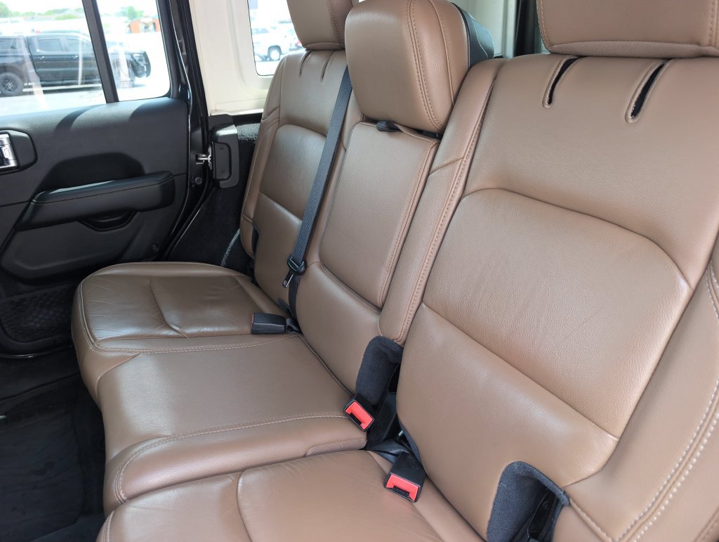 Used 2020 Jeep Wrangler Unlimited Rubicon AWD/4WD image 11