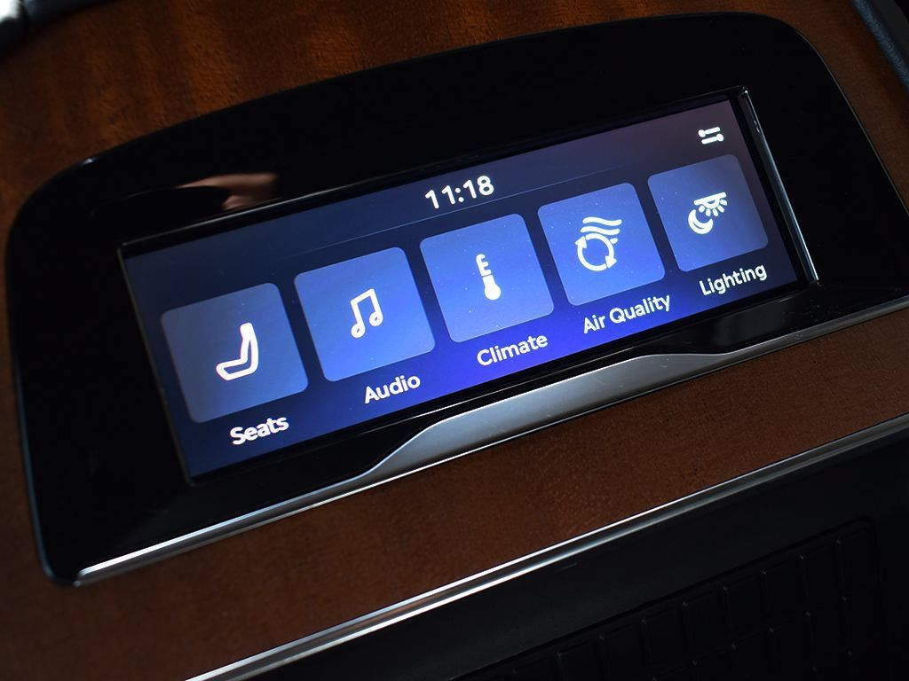 Used 2025 Lincoln Navigator L Black Label AWD/4WD image 27