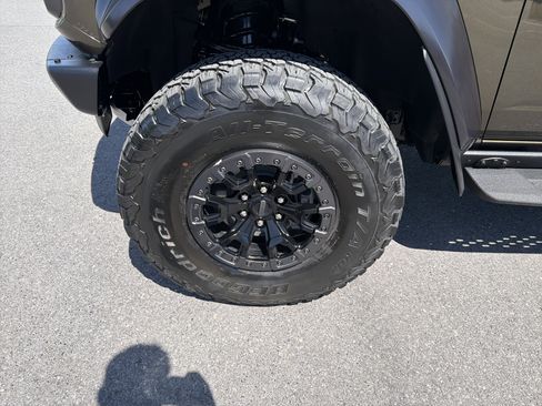 Used 2024 Ford Bronco Raptor w/ Interior Carbon Fiber Pack 6 AWD/4WD image 11