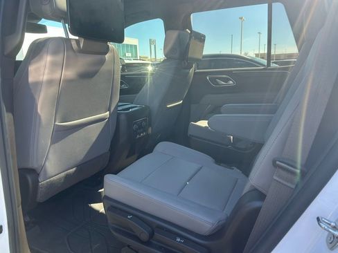 Used 2024 Chevrolet Tahoe Z71 w/ Luxury Package image 8