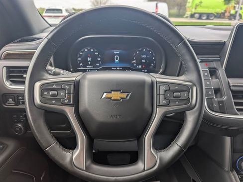 Used 2024 Chevrolet Suburban Premier AWD/4WD image 14