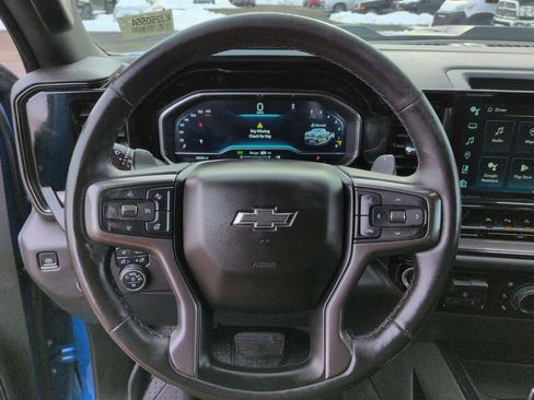 Used 2022 Chevrolet Silverado 1500 ZR2 w/ Technology Package image 18