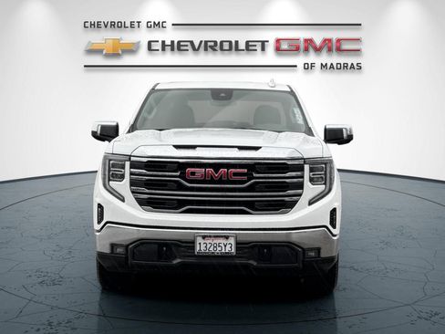 Used 2024 GMC Sierra 1500 SLT AWD/4WD image 8