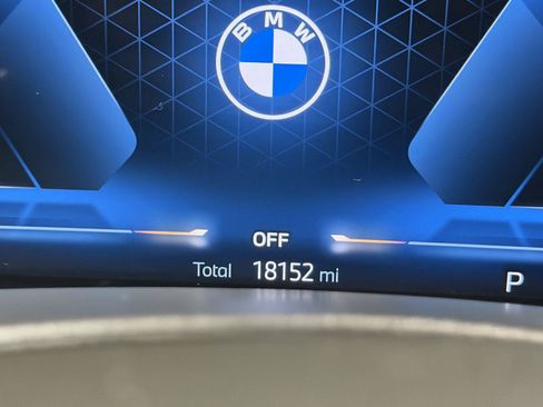Used 2024 BMW X7 xDrive40i w/ Premium Package AWD/4WD image 18