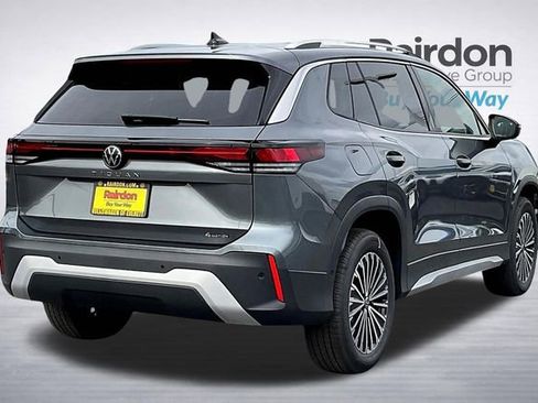 New 2025 Volkswagen Tiguan S AWD/4WD image 17