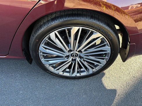 Used 2024 Nissan Altima 2.5 SL image 32