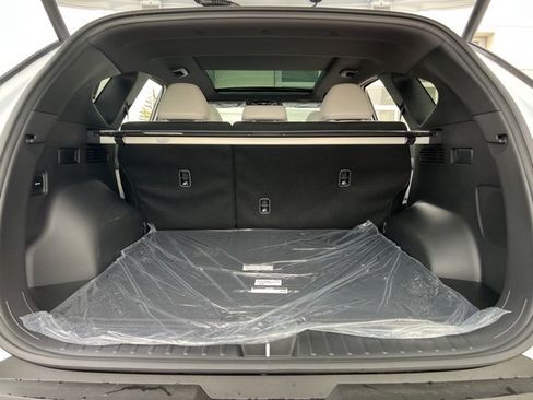 New 2026 Hyundai Tucson Limited image 39