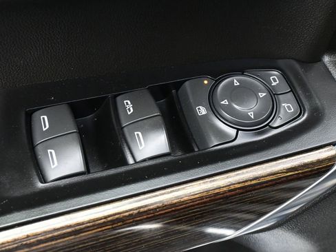 Used 2019 GMC Sierra 1500 SLE w/ Fleet Comfort Package image 3