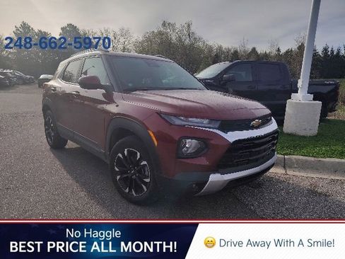Used 2023 Chevrolet TrailBlazer LT w/ Convenience Package FWD image 5