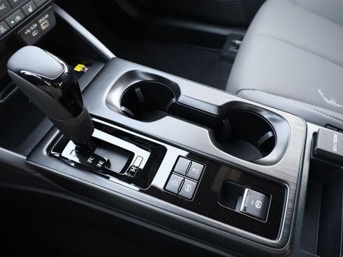 New 2026 Subaru Outback Limited image 18