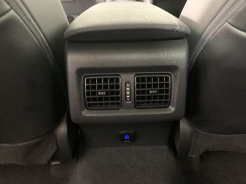 Used 2022 Toyota Camry XSE w/ Navigation Package FWD image 35