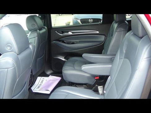 Used 2024 Buick Enclave Premium image 12