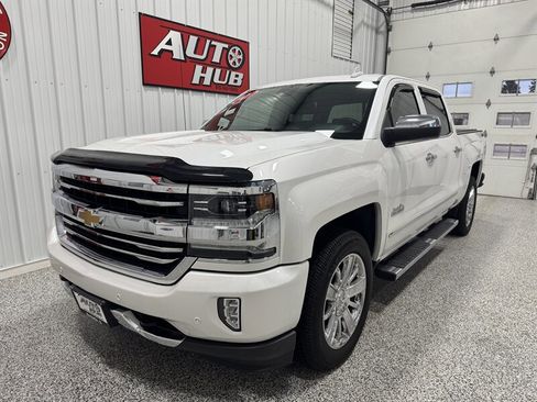 Used 2017 Chevrolet Silverado 1500 High Country image 3
