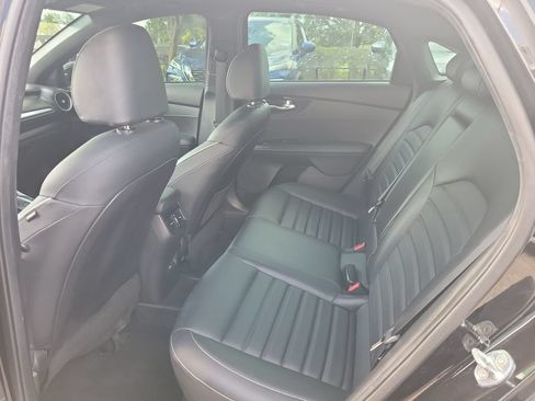 Used 2022 Kia Forte GT-Line w/ GT-Line Premium Package FWD image 10