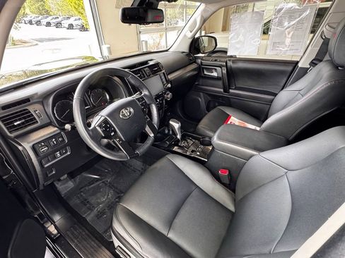Certified 2024 Toyota 4Runner TRD Off-Road Premium AWD/4WD image 23
