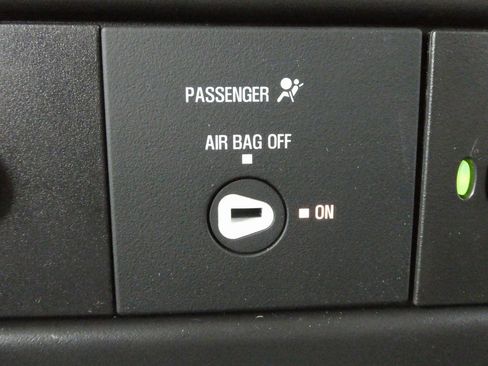 New 2025 GMC Savana 3500 w/ Power Convenience Package image 17