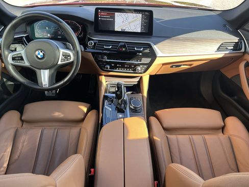 Certified 2023 BMW 530i xDrive w/ M Sport Package image 29