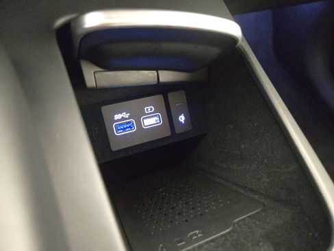 Used 2025 Genesis GV70 2.5T image 26