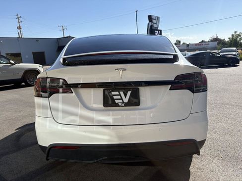 Used 2022 Tesla Model X AWD/4WD image 7
