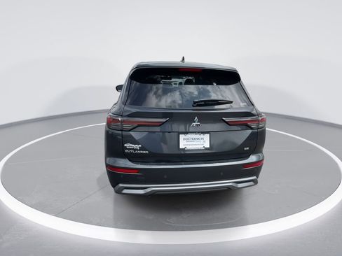 New 2026 Mitsubishi Outlander SE AWD/4WD image 7