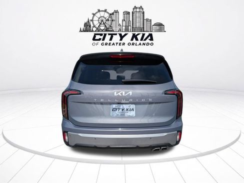 Certified 2023 Kia Telluride EX FWD image 5