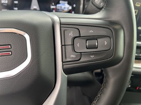 Used 2024 GMC Sierra 1500 Elevation image 20