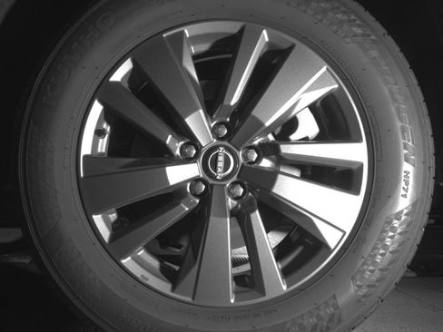 Used 2025 Nissan Pathfinder SV image 14