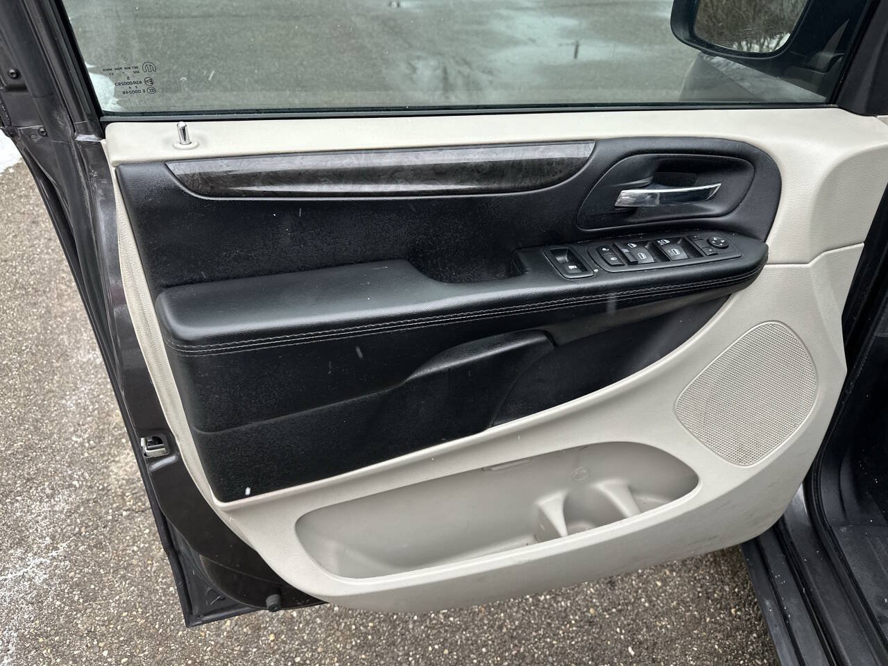 Used 2017 Dodge Grand Caravan FWD image 18