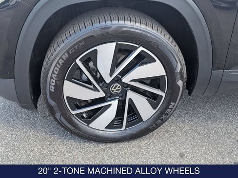 Certified 2026 Volkswagen Atlas SE AWD/4WD image 10
