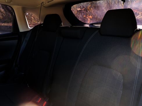 Certified 2024 Honda HR-V LX image 18