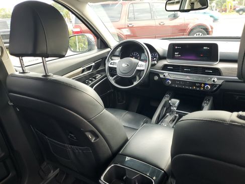 Certified 2021 Kia Telluride EX w/ EX Premium Package image 13