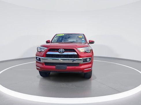 Used 2018 Toyota 4Runner Limited AWD/4WD image 3