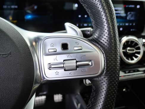 Certified 2022 Mercedes-Benz GLB 35 AMG 4MATIC image 28