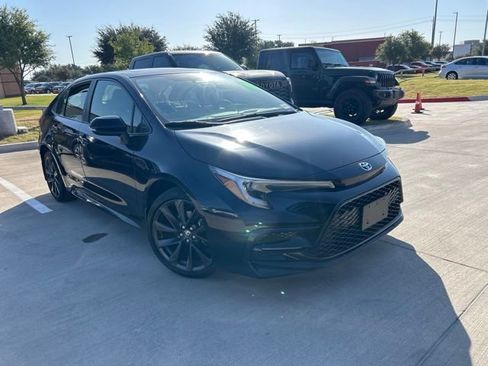 Used 2024 Toyota Corolla SE w/ SE Package FWD image 1