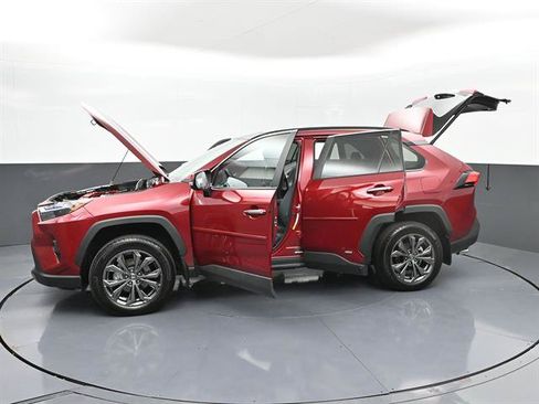 Certified 2025 Toyota RAV4 Limited w/ Advanced Technology Package AWD/4WD image 50