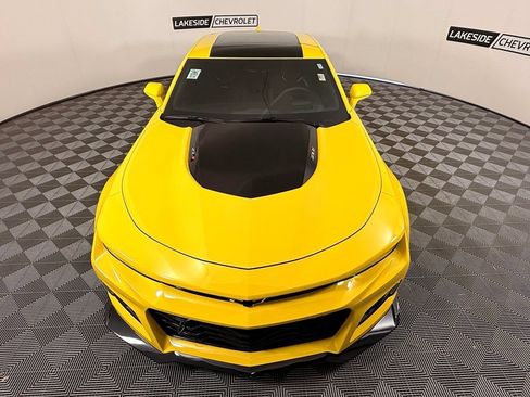 Used 2018 Chevrolet Camaro ZL1 RWD image 14