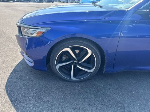 Used 2019 Honda Accord Sport image 16