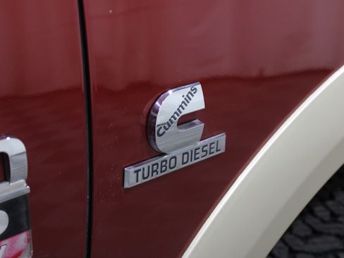 Used 2011 RAM 2500 Laramie image 30